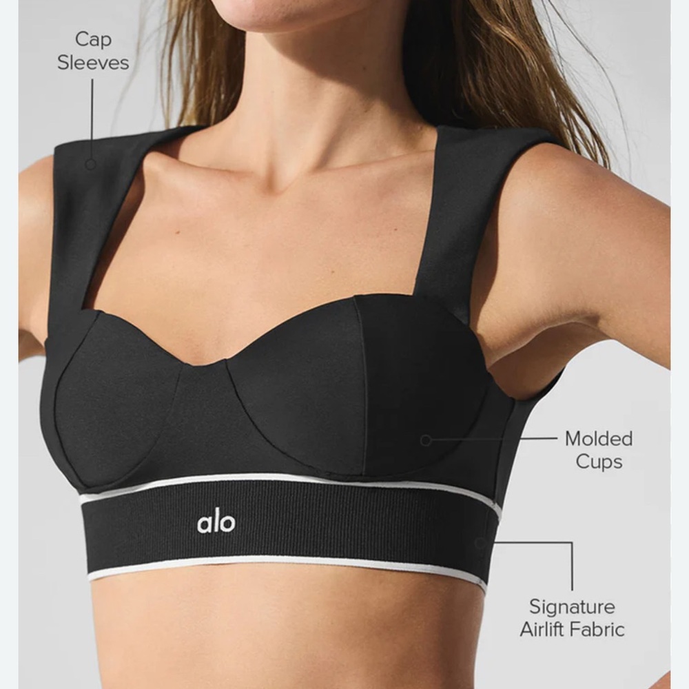 Alo Yoga sports bra top